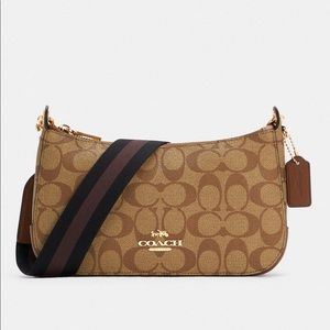 Coach Jes Baguette In Signature Canvas